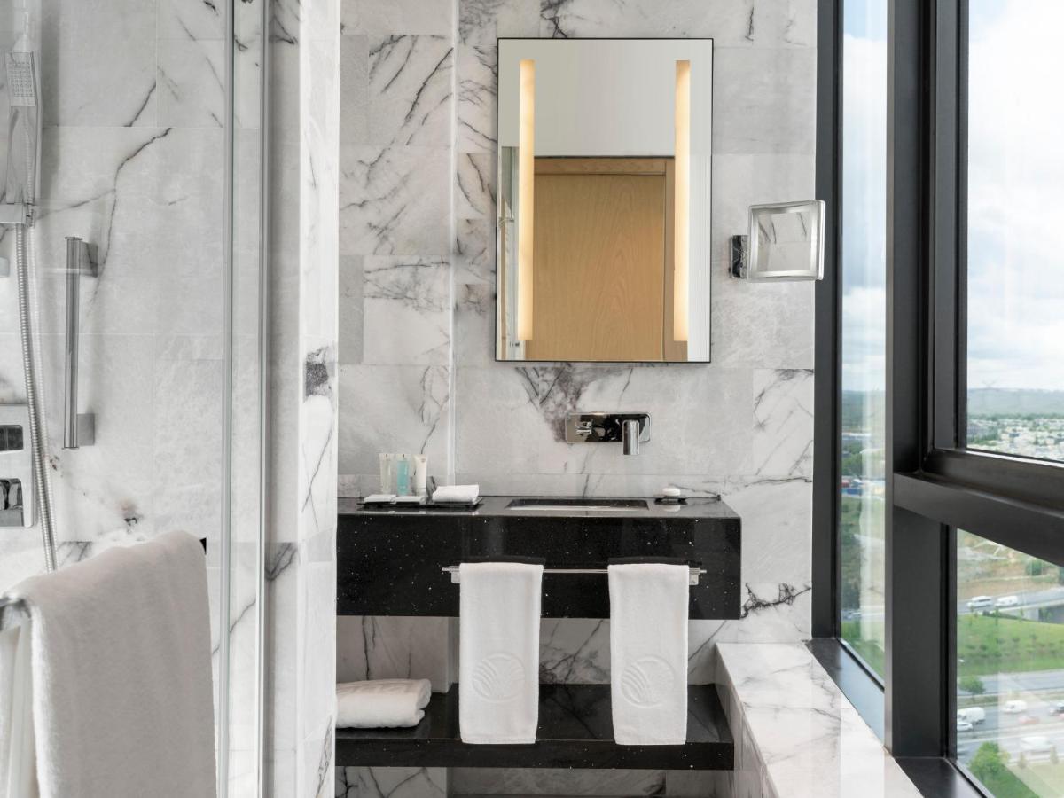 Westside Residences By Rotana Istanbul Exterior photo