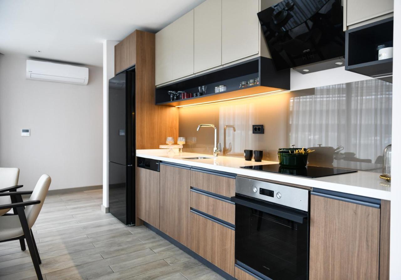 Westside Residences By Rotana Istanbul Exterior photo