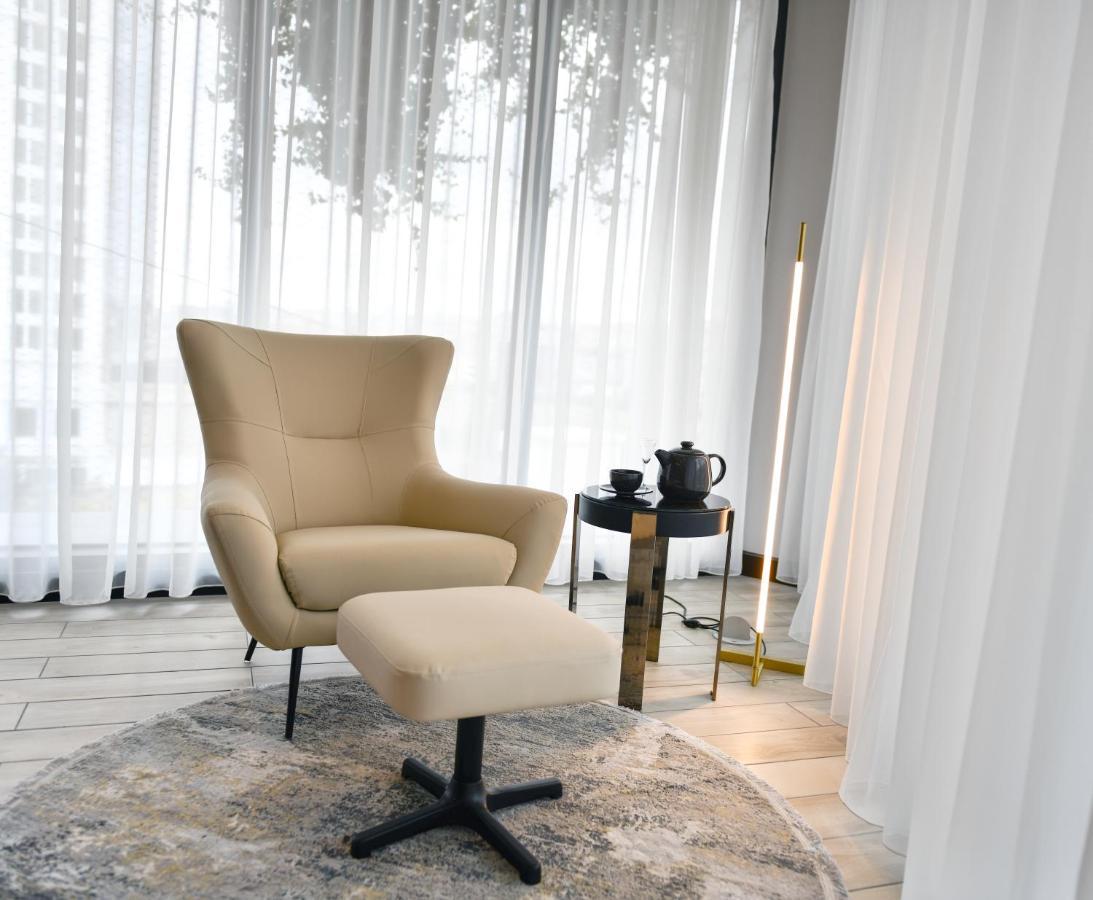 Westside Residences By Rotana Istanbul Exterior photo